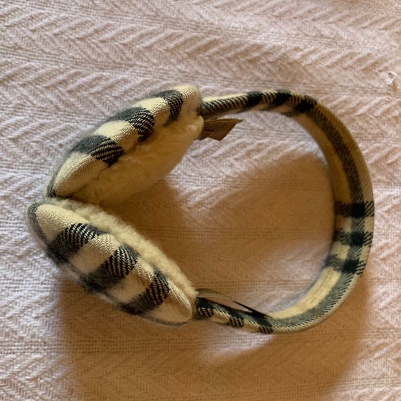 Burberry Accessories - Burberry earmuffs